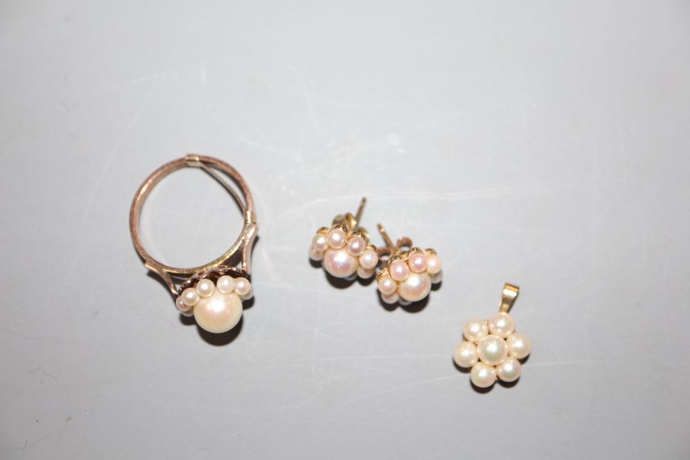 A modern 14k and cultured pearl cluster dress ring, size M, gross 3.2 grams, a similar pair of 375 earstuds and pendant,